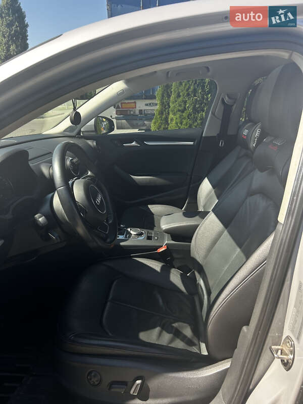 Седан Audi A3 2014 в Кременчуге