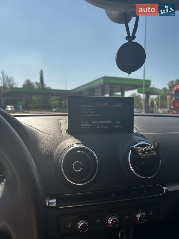 Седан Audi A3 2014 в Кременчуге