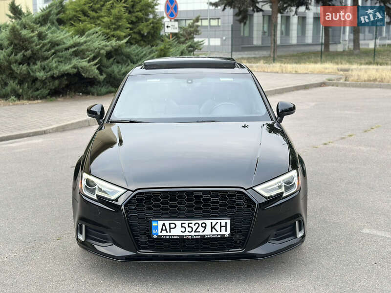 Седан Audi A3 2017 в Запорожье