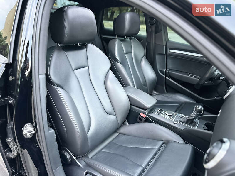 Седан Audi A3 2017 в Запорожье