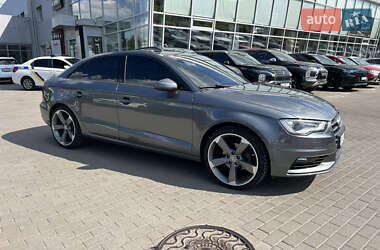 Седан Audi A3 2016 в 
