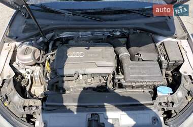 Седан Audi A3 2015 в 