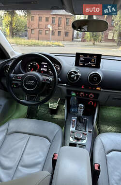 Седан Audi A3 2014 в 