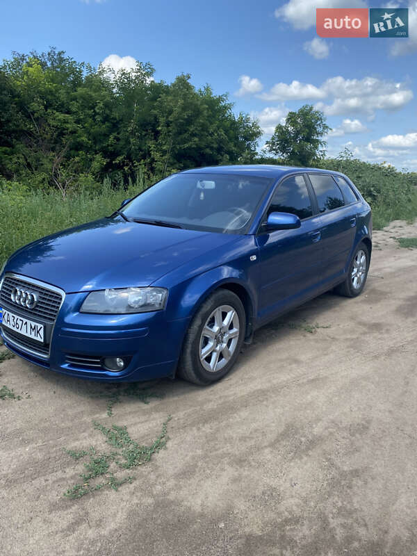 Хэтчбек Audi A3 2007 в Ромнах