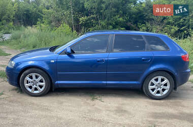 Хэтчбек Audi A3 2007 в 