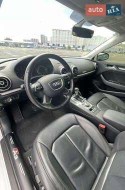 Седан Audi A3 2016 в 