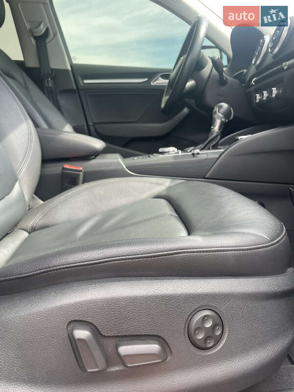 Седан Audi A3 2016 в Киеве фото 35 Седан Audi A3 2016 в Киеве