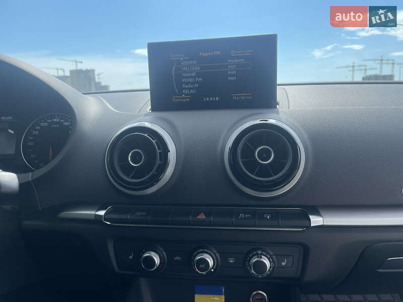 Седан Audi A3 2016 в Киеве фото 39 Седан Audi A3 2016 в Киеве