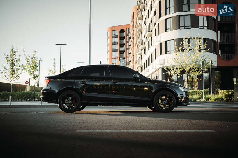 Седан Audi A3 2014 в Киеве