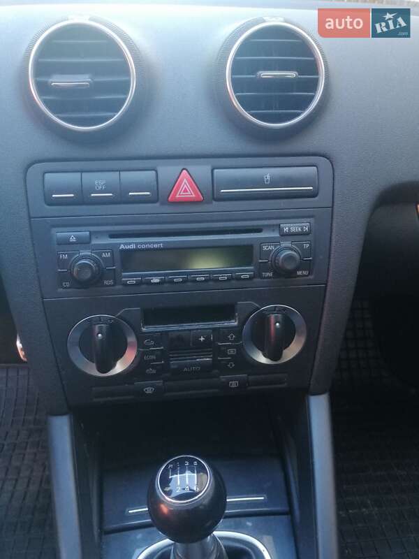 Хэтчбек Audi A3 2005 в Марганце