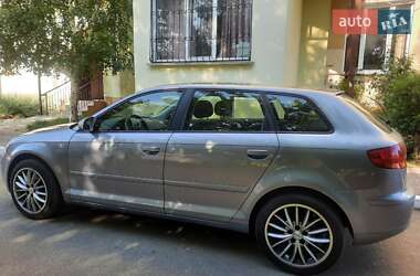 Хэтчбек Audi A3 2006 в 