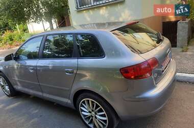 Хэтчбек Audi A3 2006 в 