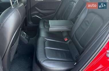 Хэтчбек Audi A3 2017 в 