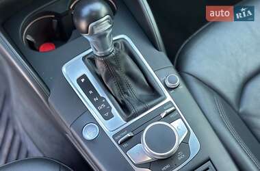 Хэтчбек Audi A3 2017 в 