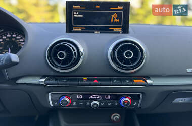 Хэтчбек Audi A3 2015 в 
