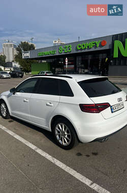 Хэтчбек Audi A3 2016 в 