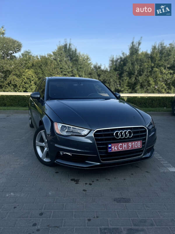 Седан Audi A3 2016 в Львове
