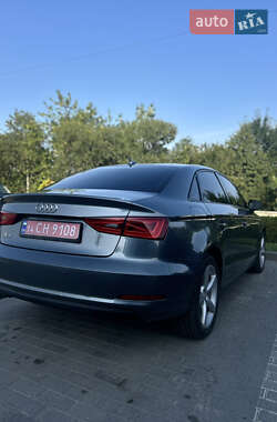 Седан Audi A3 2016 в 