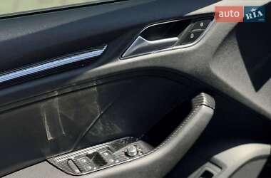Седан Audi A3 2015 в 
