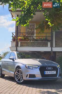 Седан Audi A3 2018 в Киеве