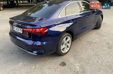 Седан Audi A3 2022 в 