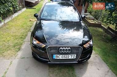 Хэтчбек Audi A3 2016 в 