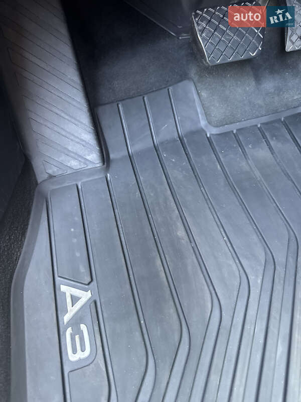 Седан Audi A3 2013 в Каменском