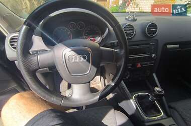 Хэтчбек Audi A3 2007 в 