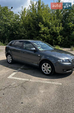 Хэтчбек Audi A3 2007 в 