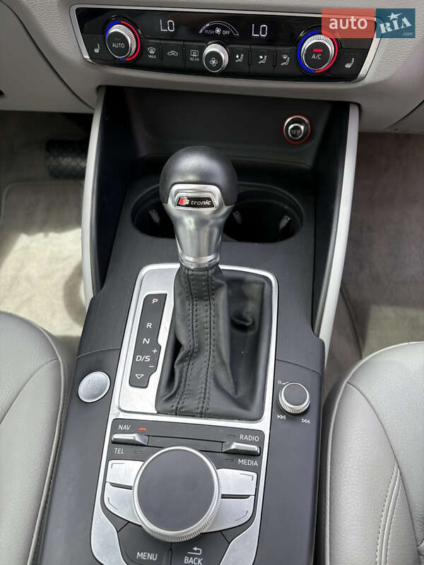 Седан Audi A3 2014 в Львове