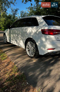 Хэтчбек Audi A3 2018 в 