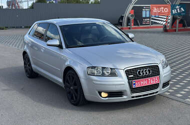 Хэтчбек Audi A3 2006 в 