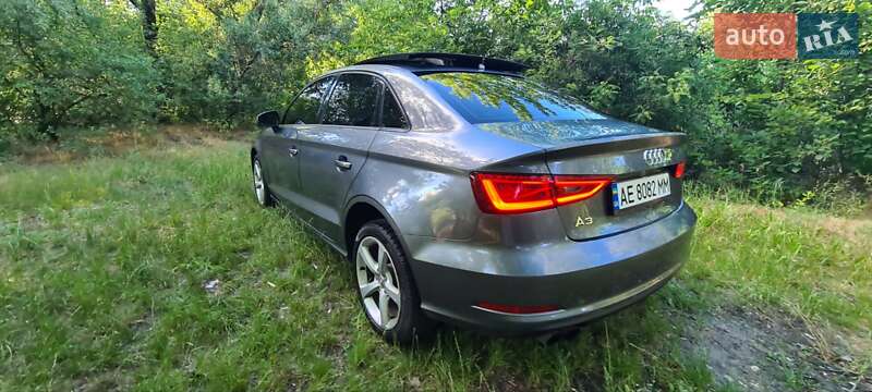 Седан Audi A3 2014 в Днепре