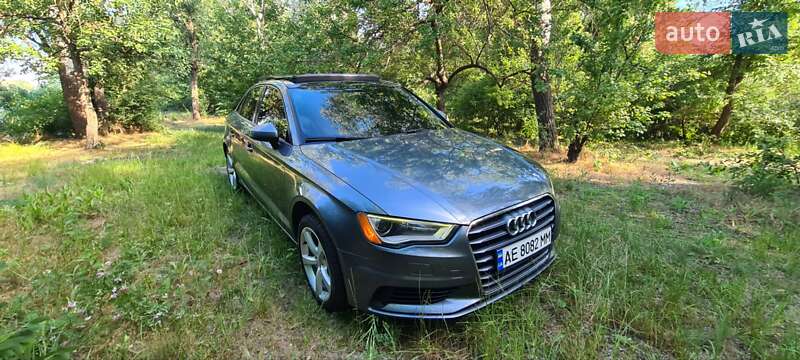 Седан Audi A3 2014 в Днепре