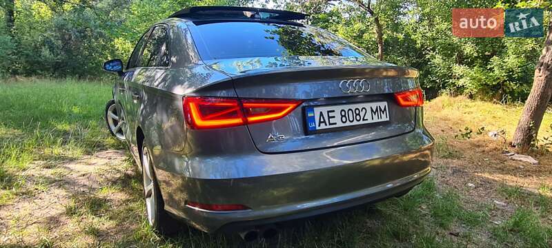 Седан Audi A3 2014 в Днепре