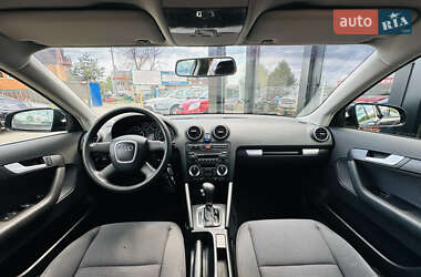 Хэтчбек Audi A3 2005 в 