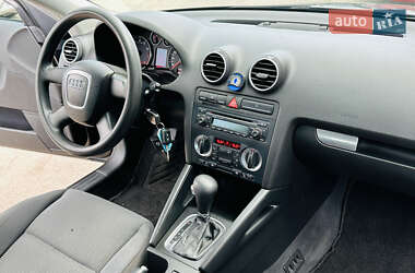Хэтчбек Audi A3 2005 в 