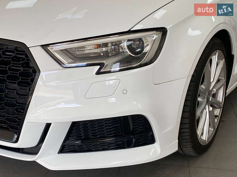 Седан Audi A3 2015 в Києві