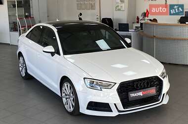 Седан Audi A3 2015 в 