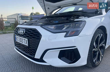 Седан Audi A3 2021 в 