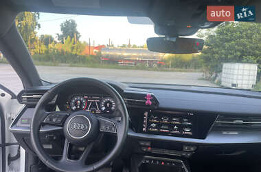 Седан Audi A3 2021 в 