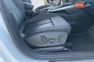 Седан Audi A3 2021 в 