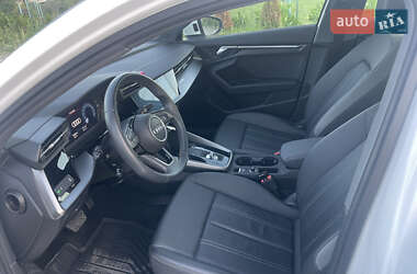 Седан Audi A3 2021 в 