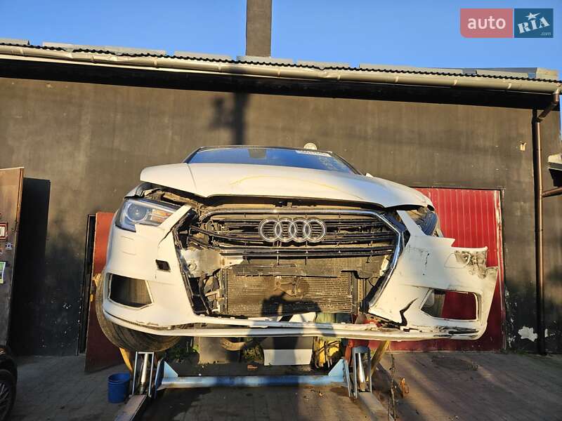 Седан Audi A3 2018 в Львове