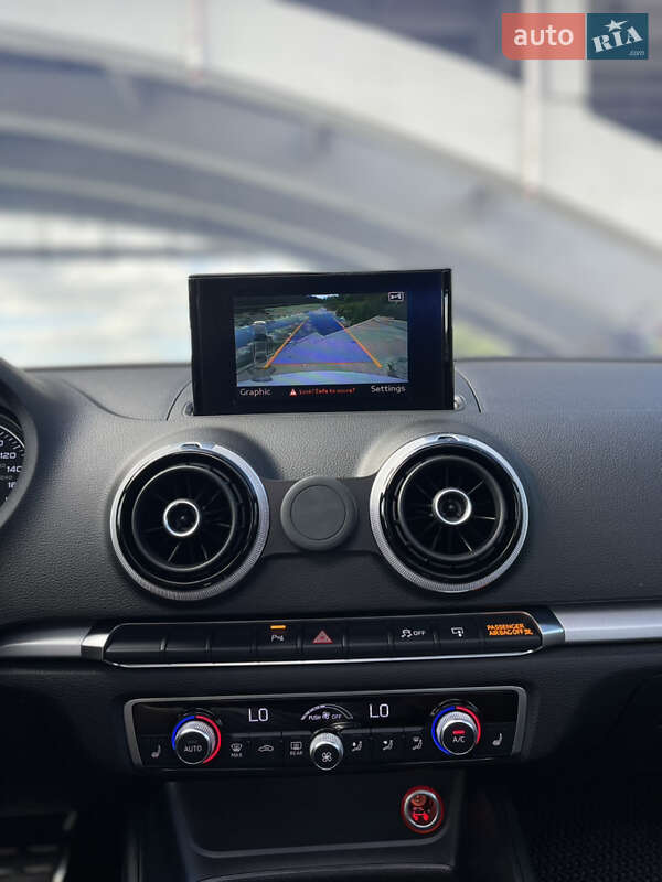 Седан Audi A3 2015 в Вінниці