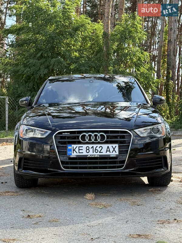 Седан Audi A3 2015 в Харькове