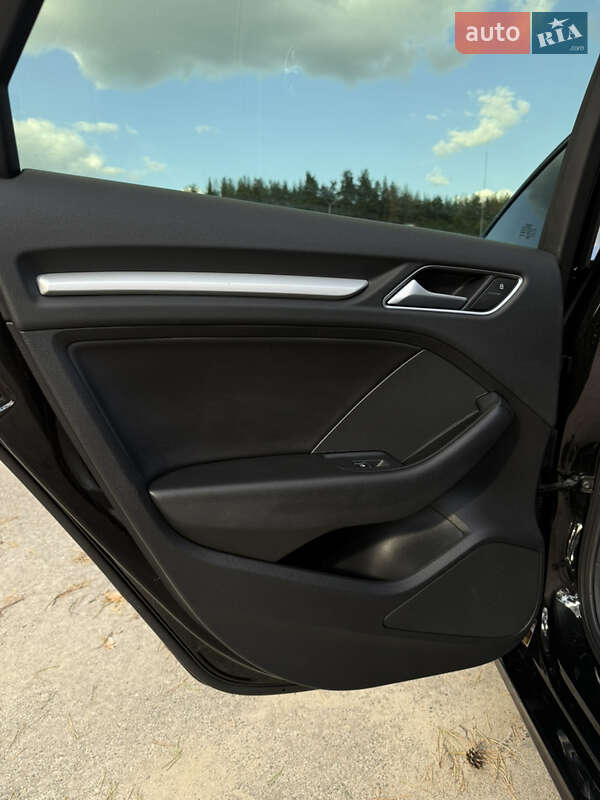 Седан Audi A3 2015 в Харькове