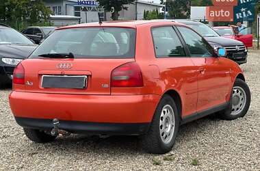 Хэтчбек Audi A3 1999 в 