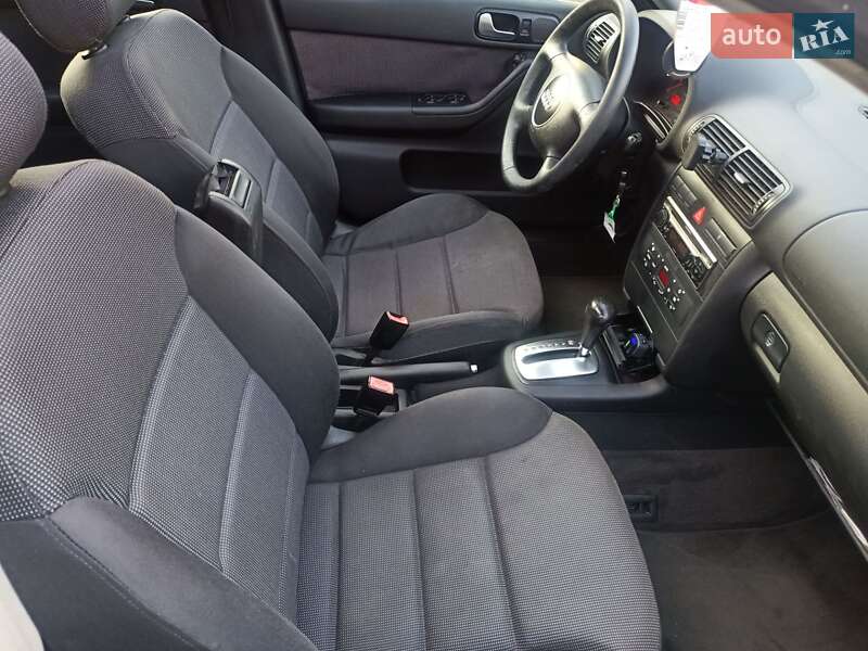 Хетчбек Audi A3 2001 в Надвірній