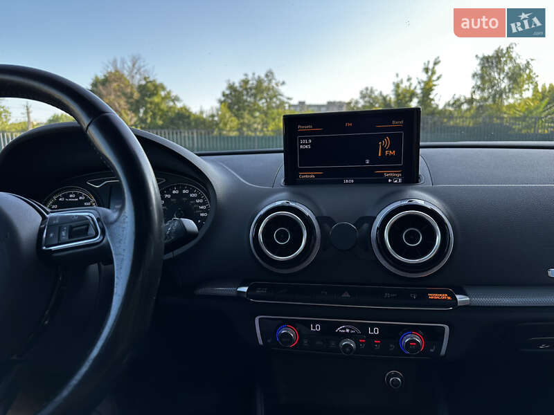 Хетчбек Audi A3 2015 в Кропивницькому